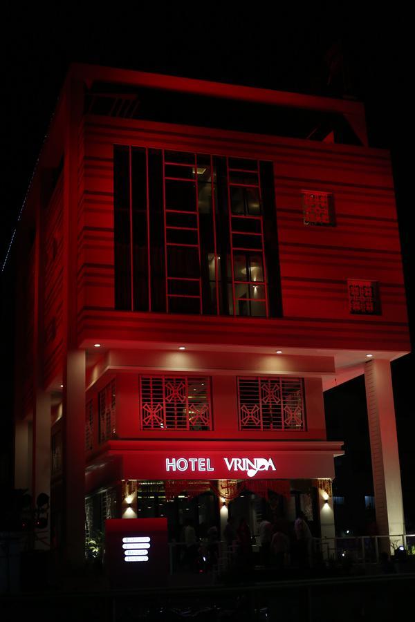 Hotel Vrinda Lātūr 外观 照片